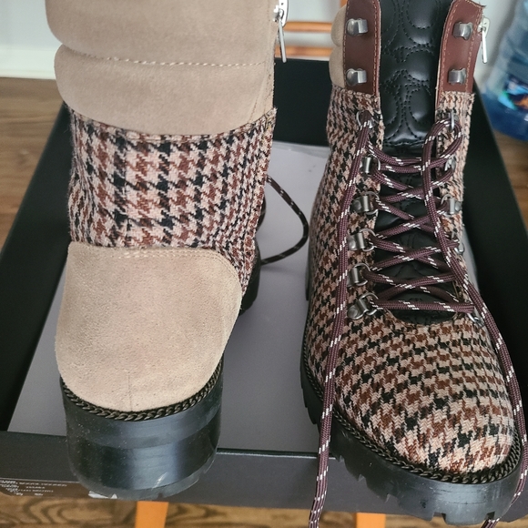 Coach Boots - Picture 6 of 8